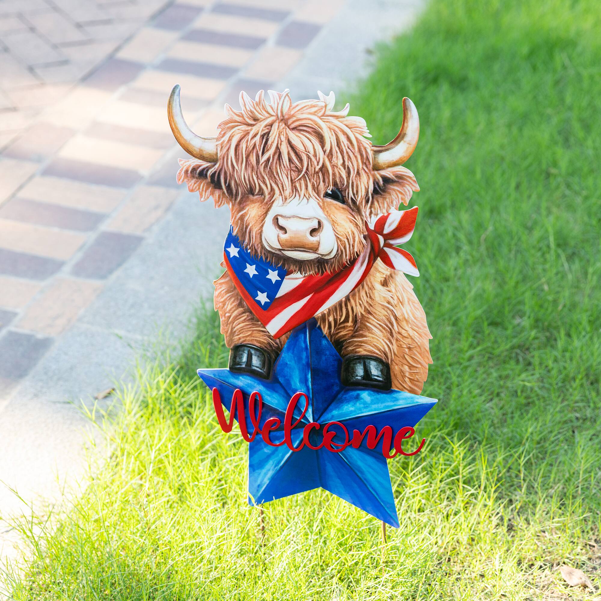 Glitzhome® 30" Patriotic Americana 2-in-1 Metal Highland Cow Garden Yard Stake & Wall Decor